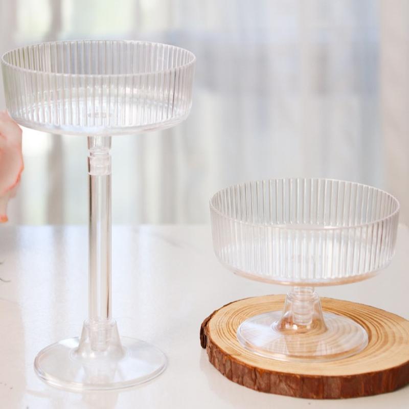 Champagne Tower Set - ** 10個入りプラスチックマティーニグラス使い捨て透明シャンパングラス取り外し可能なシャンパンタワーデザートカップ結婚式パーティー用**